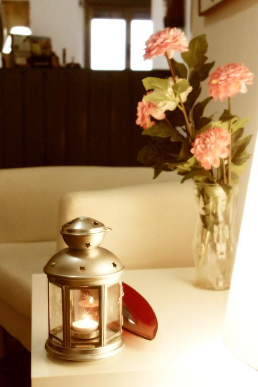 Hostal Plaza De Italia Caces Екстериор снимка
